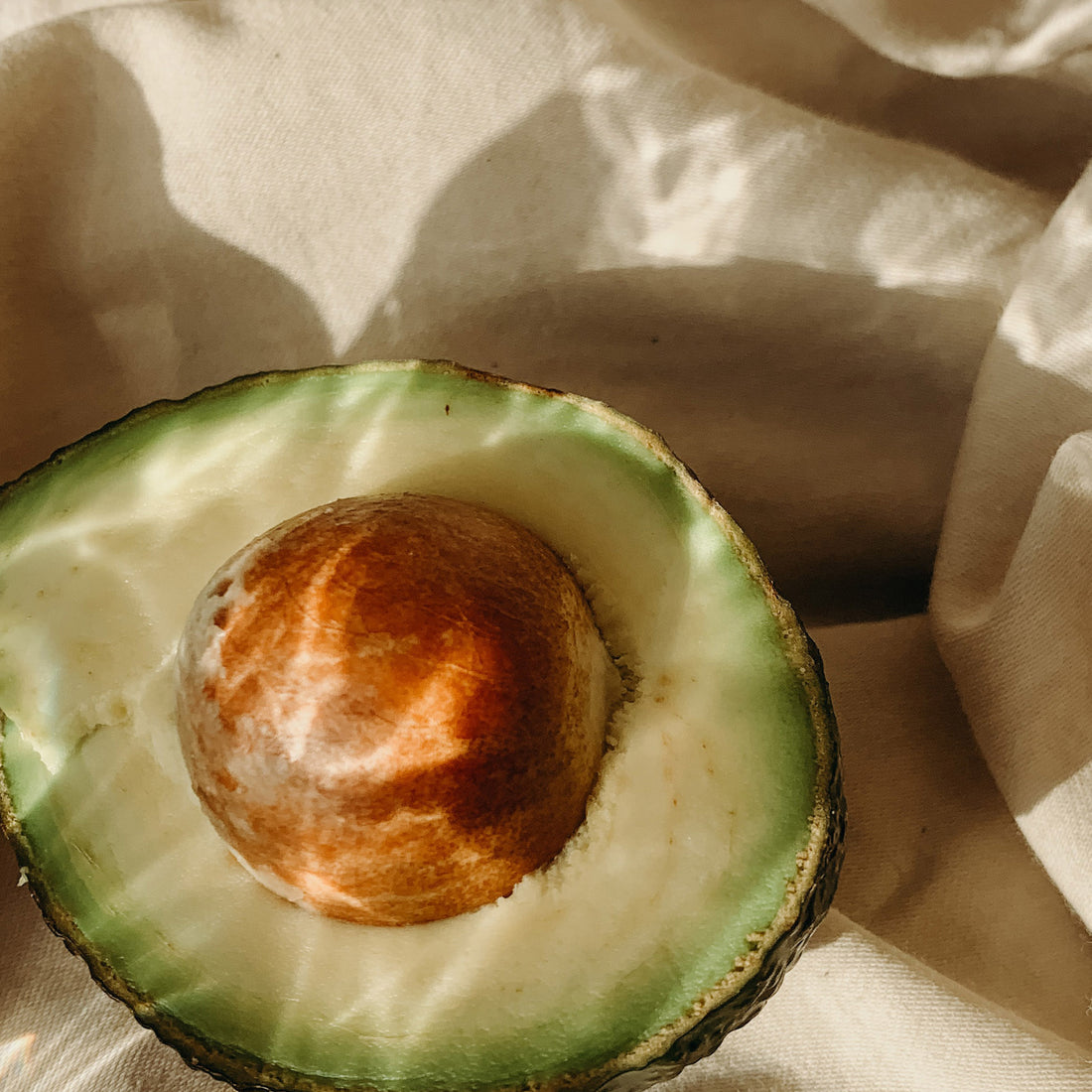3 Key Benefits of Avocado Oil for Skin and Hair